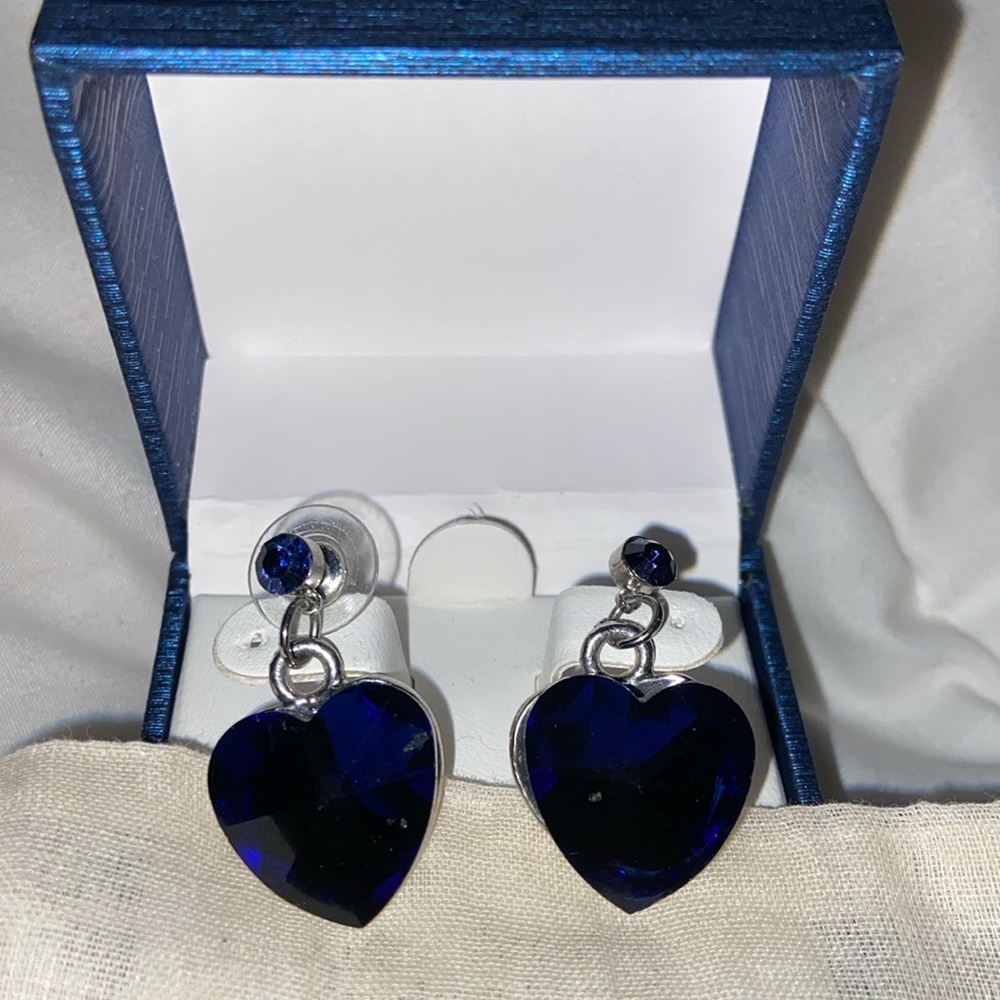 Heart earrings blue
